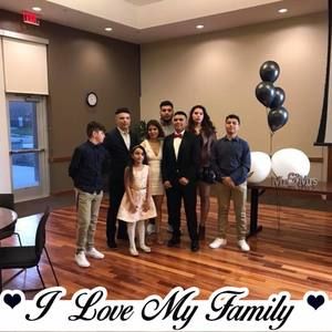 Meet your Posher, Claudia